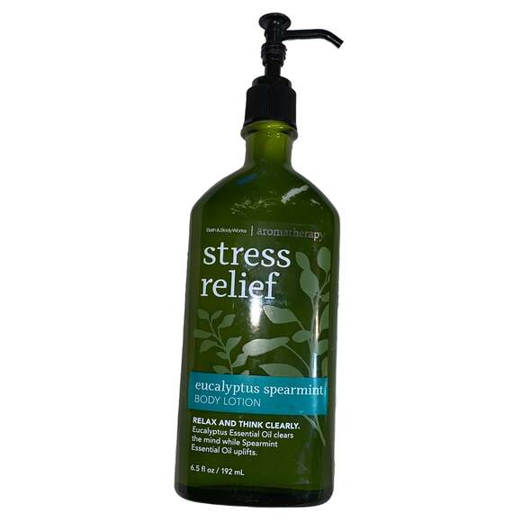 Bath & Body Works Aromatherapy Stress Relief Eucalyptus Spearmint Lotion - Picture 1 of 2